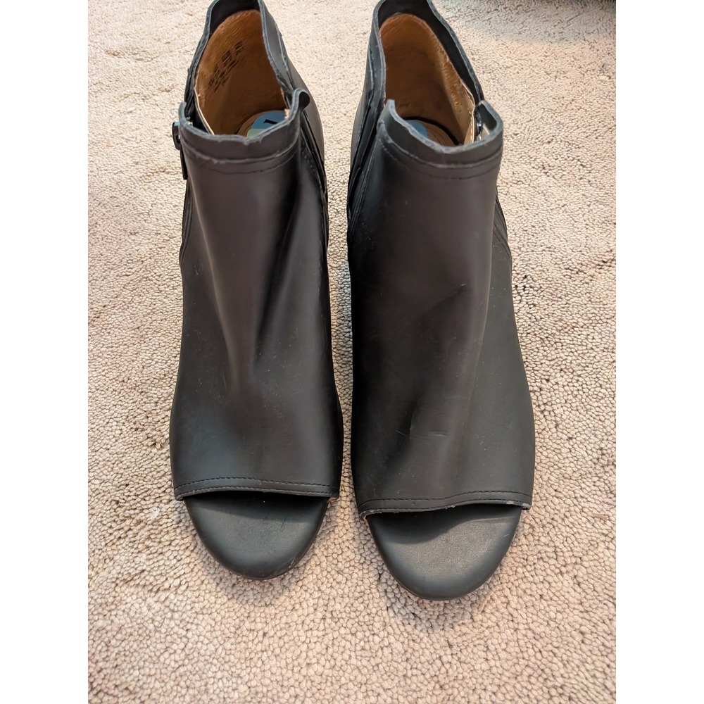 Natural Soul Demi Black Peep Toe Ankle Booties Block Heel Size 7.5M